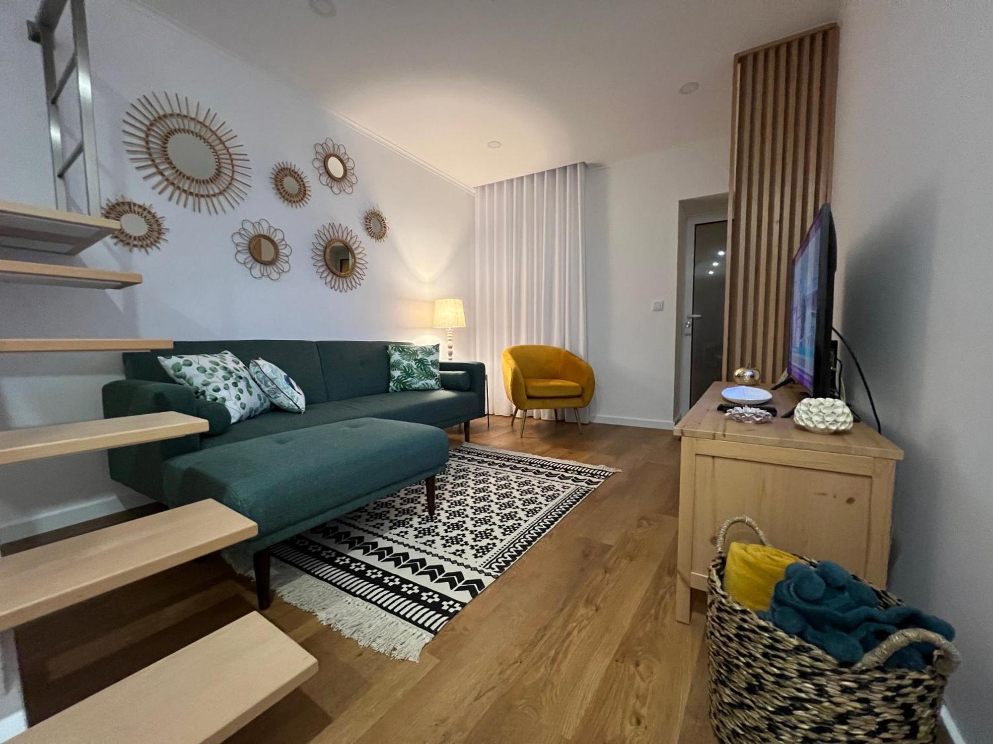 Urban 41 Guest House ปอนตาเดลกาดา ภายนอก รูปภาพ