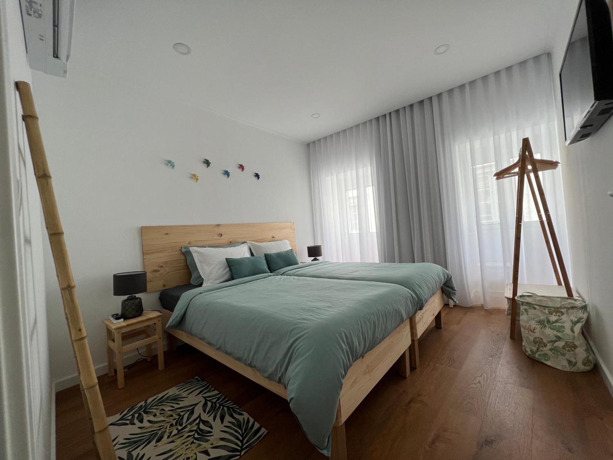 Urban 41 Guest House ปอนตาเดลกาดา ภายนอก รูปภาพ