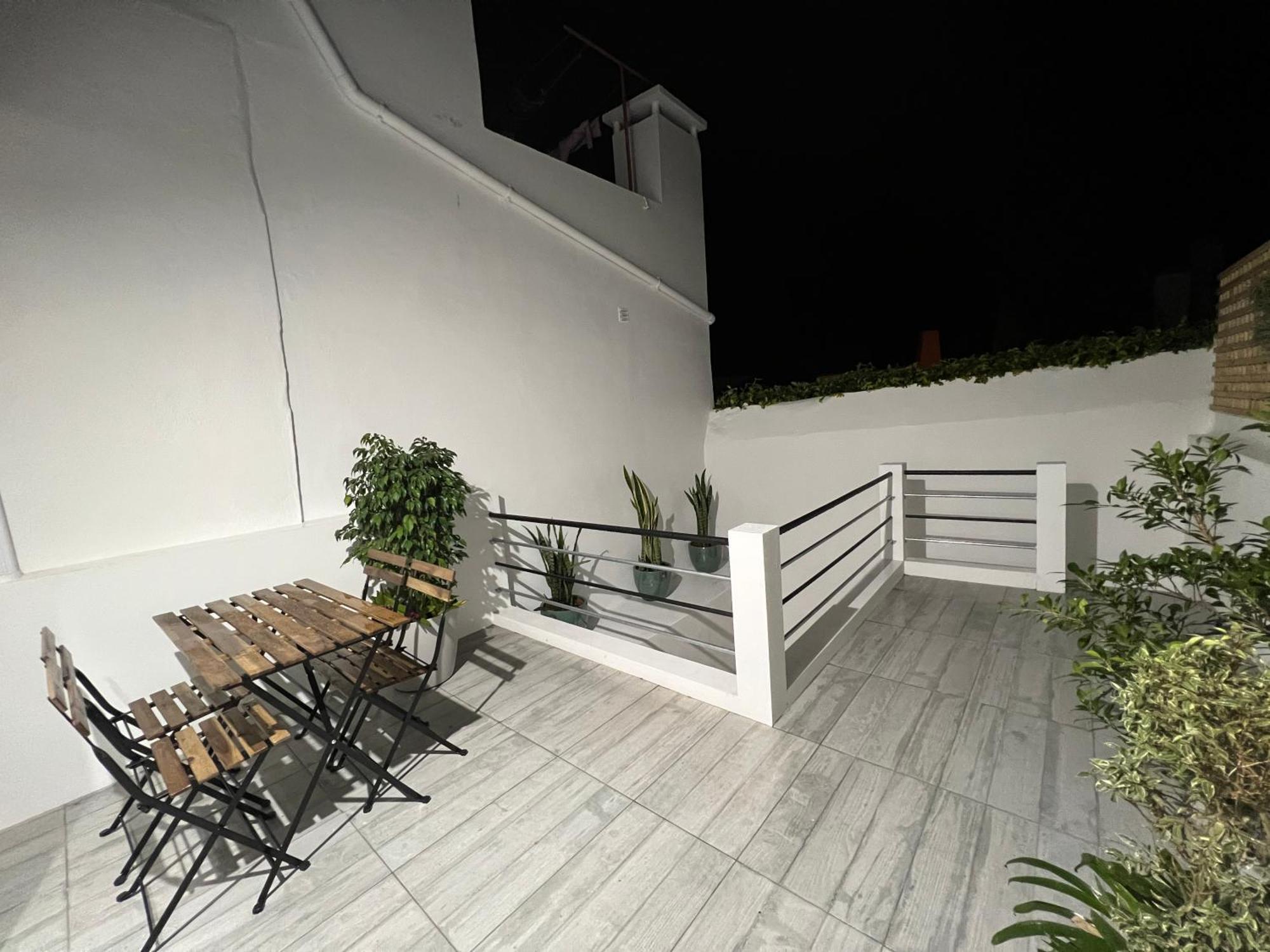 Urban 41 Guest House ปอนตาเดลกาดา ภายนอก รูปภาพ