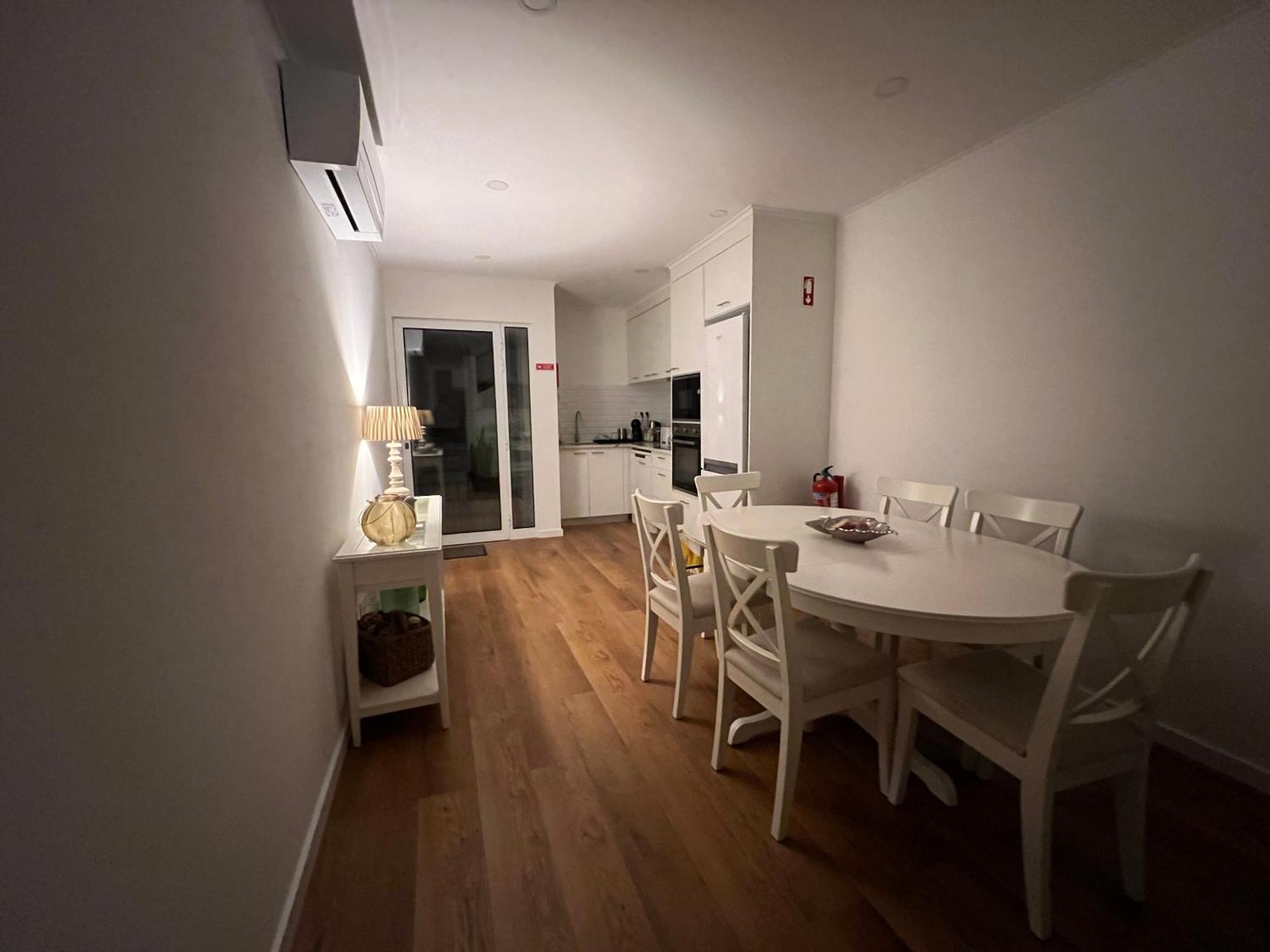 Urban 41 Guest House ปอนตาเดลกาดา ภายนอก รูปภาพ